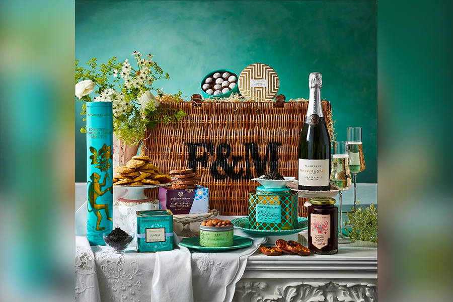 Fortnum and Mason hamper